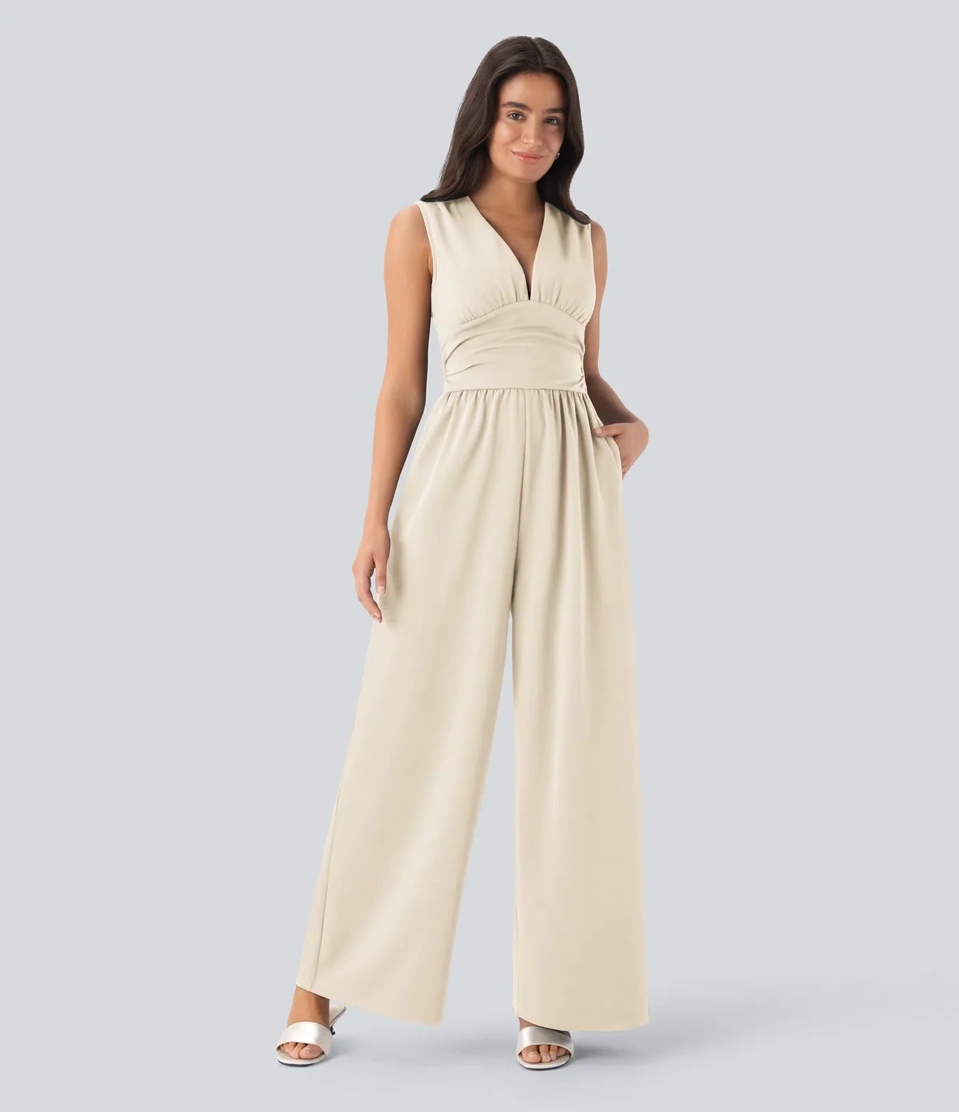 NOVA - Elegante mono con cuello en V y pantalones anchos